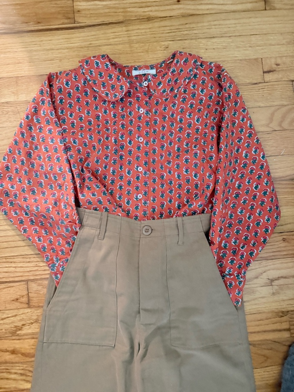 Doen Red Printed Button-Down Shirt like new!